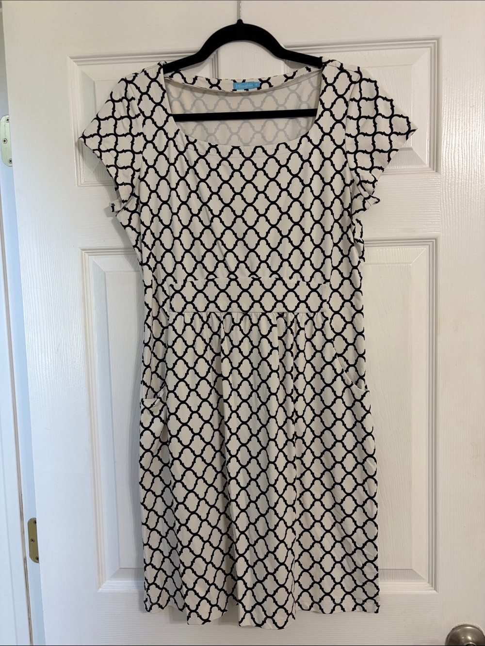 J. McLaughlin Black and White Geometric Emma Dress size M